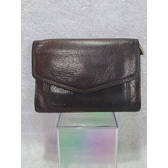 Fossil Wallet Brown Pebbled Leather Tri-Fold ID CC Slots Zip Coin Pockets Womans - Picture 1 of 13